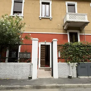 Emilia 2*, Mailand Italien