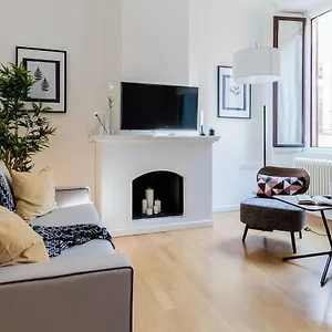  Appartamento Joivy Lovely Flat For 5 Close To Sforzesco Castle